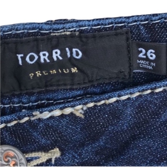 Torrid Skinny Dark Blue Zip Up Jeans With Pockets Size 26 - Picture 2 of 7